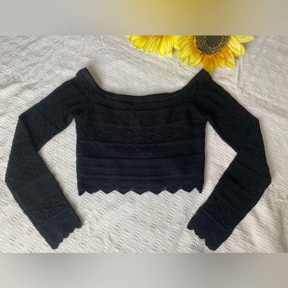 GUESS CROP TOP - Picture 2 of 14